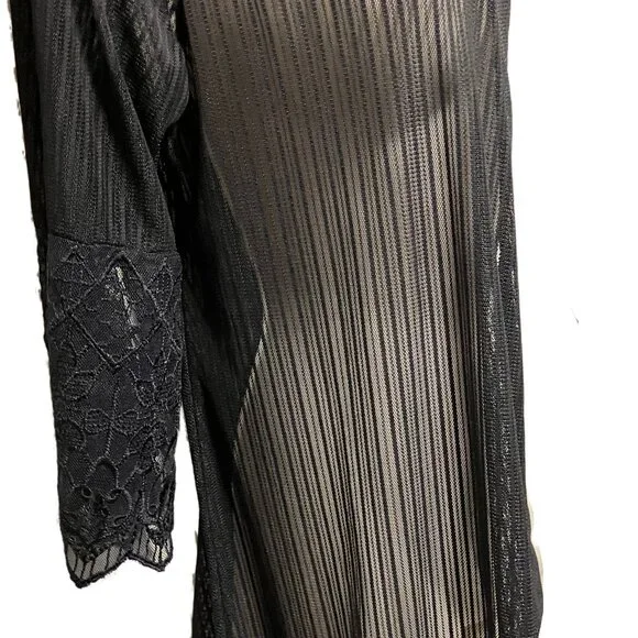 EUC Black Sheer Beach Cover Up Size: Medium - Picture 2 of 5